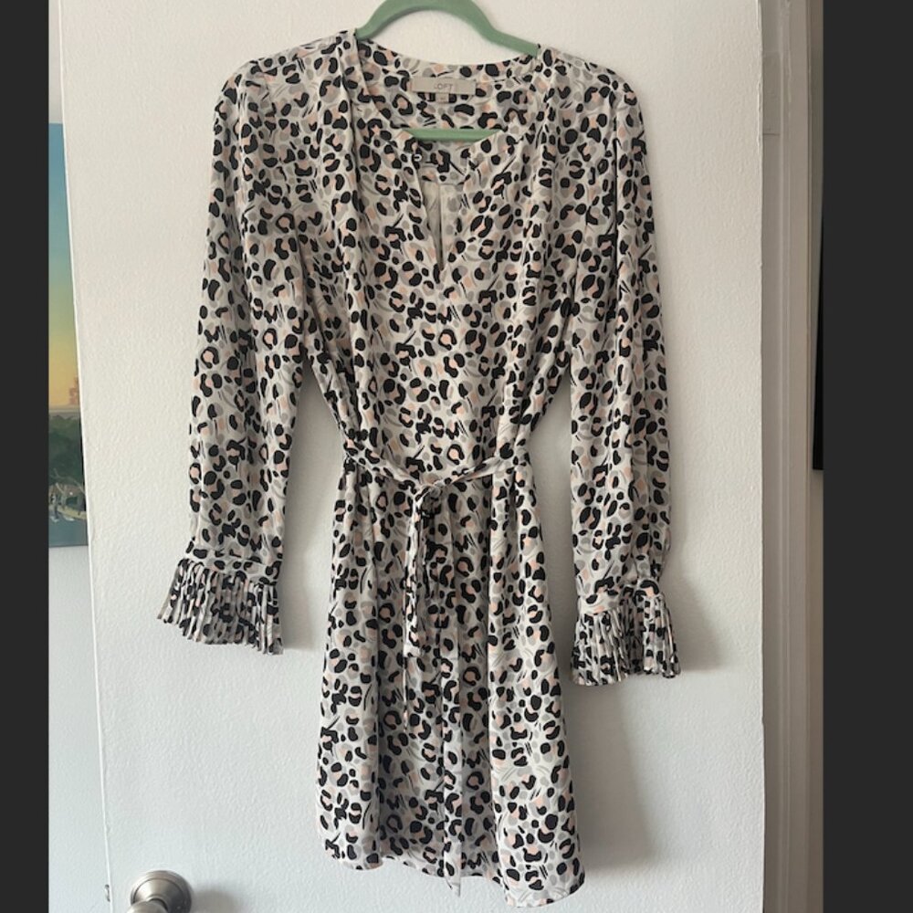 LOFT Leopard Print Pleated Cuff Dress Pleated Cuff - S